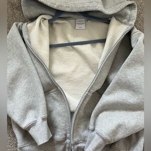 aritzia sweatfleece hoodie